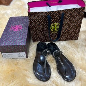 EUC Tory Burch Mini Miller Flat Thong Sandals 9